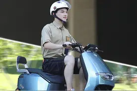 续航120公里，能上牌的电摩：绿源电动车S50这五个功能一起看图片