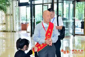 小儿泌尿外科专家陈绍基：年轻医生的“定海神针”图片