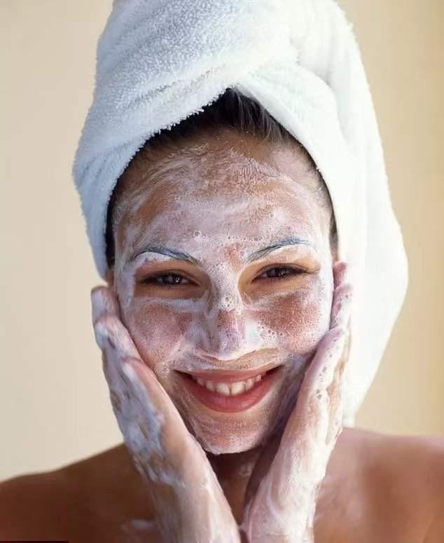 涓€娆炬兂瑕佹棤闄愬洖璐殑姘ㄥ熀閰告磥闈㈣湝锛屽浗浜у搧鐗屼篃鏈夊ソ鐗╋紝浣跨敤鎰熺湡璧? onerror=