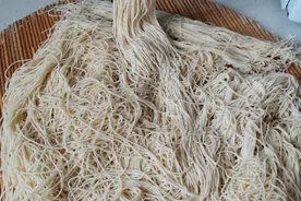 今天中午做了一顿丝瓜卤捞面条，您吃过吗？图片