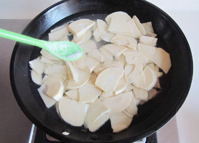 袋装竹笋煮多久能熟 竹笋煮多久能熟