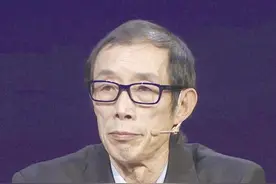 “住在美国别墅，高喊我爱中国”的陈平教授，到底是哪边的余则成图片