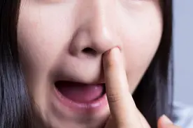 总是忍不住挖鼻孔？小心是“病”！提醒：常挖鼻孔有这3种结局图片