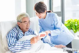 养老护理 | 卧床长者如何护理？优秀护理员都这样做！快收藏图片