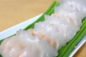 虾仁青菜水晶饺，用妈妈的传统秘方，每个春天家里都会包上一大锅图片