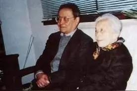 王元化与张可：结婚58年，一个疯癫一个瘫痪，在逆境中升华爱情图片