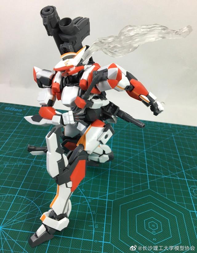 宅客模玩原创测评：青岛社 1/48 烈焰魔剑 测评（素组+展示部分）