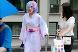 女孩在南京街头穿日本和服被骂惨！本尊回应：我是爱国的图片