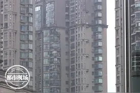 “这就是诈骗”！南昌一装修公司收钱不干活？业主当场被气哭图片