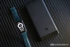 #华为手环6#方寸间，见天地：全面屏+96种运动方式打造极致手环图片