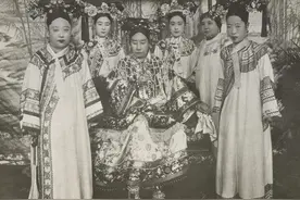 清朝的妃子都是千挑万选出来的，为何留下来的照片，个个都很丑？图片