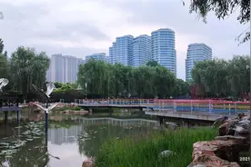 七律 游任丘石油国家矿山公园图片