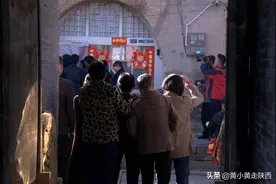 陕西这座小城古老得像个“谜”！人们至今住窑洞，汽车挤在古道上图片