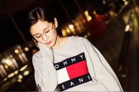 为什么女生喜欢上衣很长的「下半身失踪法」穿搭？图片