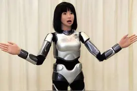 女性机器人明明是假的，为什么还那么火爆？看完总算明白了图片