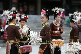 有的靠咖啡、有的靠青蛙，他们冲刺小康“最后一公里”的方式你想不到图片