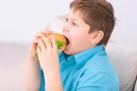 两个11岁男孩，一个住进ICU，一个重度肝硬化，都因这个饮食习惯图片