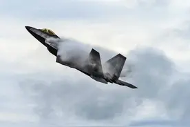F-22以144比0完虐F-15，却屡次输给一款舰载机，中国有同款图片