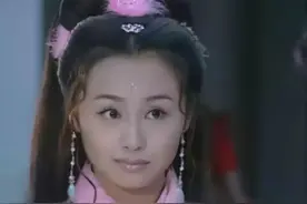 曹颖就这样改写了自己的结局，午夜梦回，是否后悔离开央视的舞台图片