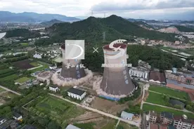 一阵巨响！萧山两座90米高的“大烟囱”爆破拆除！视频震撼图片