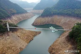 浙东大峡谷，水上天桥，走路比开车还快，王子争位王家染图片
