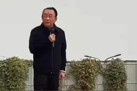 74岁侯耀华接商演捞金 开口要价30万 最后竟被砍到5万成交图片