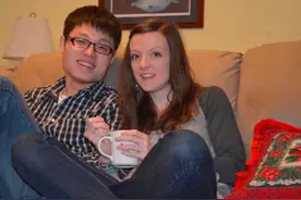 河南小伙娶大5岁美国妻子，岳父不要彩礼还负责婚礼，现在咋样了图片