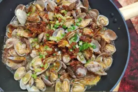 夜市火爆的花甲粉，厨房小白在家也能自己做，十分钟就能吃到美味图片