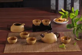 53岁单身阿姨感悟：恢复自由后，我才发现没有男人的日子就没麻烦图片