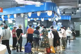 发愁菜场没人气？跨界营销放大招，年轻人争抢回归农贸市场图片