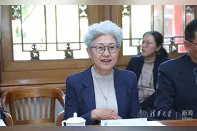 67岁的“外交女神”傅莹出现在家乡，所为何事？图片