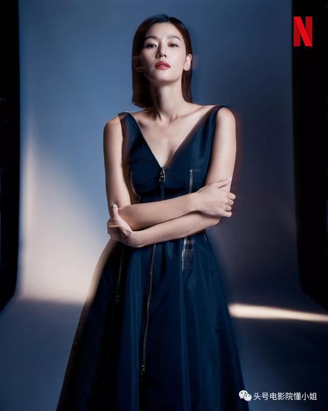 演了50分钟，全智贤才出现！丧尸剧《王国》外传开播争议大遭差评