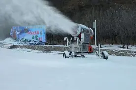 为什么有些造雪机造出来的雪可以堆雪人打雪仗而有些造雪机不可以图片