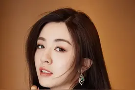 青岛四大美人：个个美丽动人，你喜欢哪一个图片