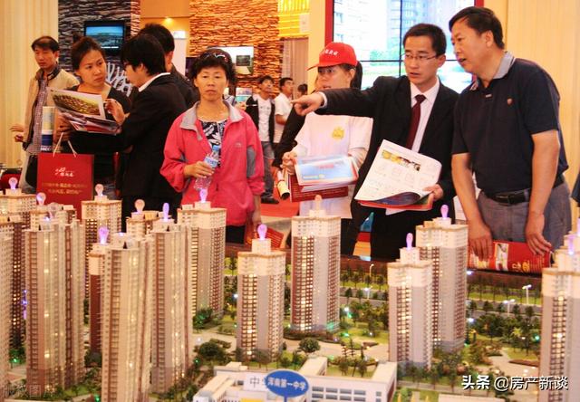 未来10年，“城市买房”和“农村盖房”哪个更好？内行给出答案