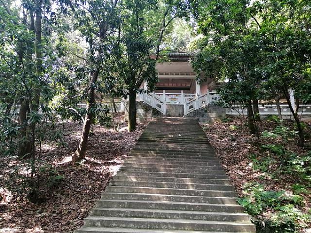 探访江西上饶余干县的东山岭