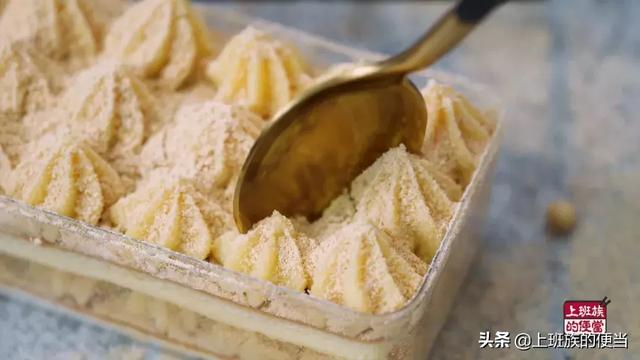 豆浆还能挖着吃，比蛋糕还香甜软绵，大人小孩都喜欢