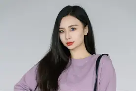 现在就要穿“厚卫衣”！也太火了图片