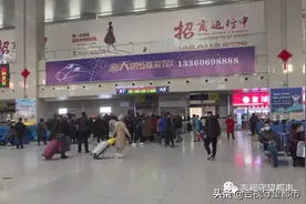 坐火车能点外卖了！普快列车或将告别桶面、榨菜、火腿肠...图片