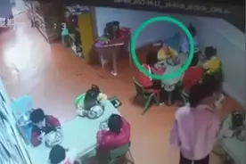 痛心！女童在托儿所吃饭时呛死，学会这些很重要图片