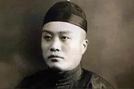 中国最后一位状元，科举笔迹如印刷体，连书法家都自叹不如图片