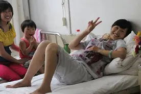 9年前，怀着双胞胎救人的“最美孕妇”彭伟平，后来怎么样了？图片