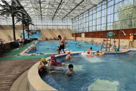 酒泉市龙德胜游泳馆一瞥图片