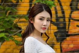 徐冬冬打拳的pose太性感了，火辣的美女谁不爱？图片