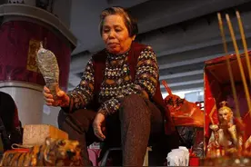 神婆被传得那么神，迷信为何总是有人信呢？图片