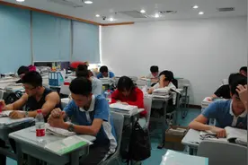 湖北考生拒绝保送清华，扬言“享受高考过程”，他高考考了多少？图片
