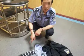 男子假扮警察 遇上真民警被识破丨教育整顿进行时图片