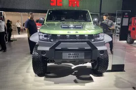 拒绝非法改装，北京BJ40雨林穿越版原厂改装一步到位图片