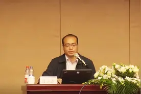 通过BIM软件建立模型，可提前发现图纸问题，精确统计工程量！视频封面