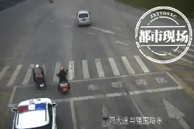 江西7岁男孩玩汽油中毒，昏迷不醒，交警开辟生命通道紧急护送图片